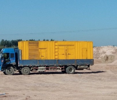 望江发电机出租如何判断柴油发电机冷却液是否需要更换？