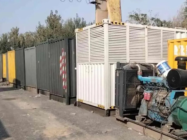 望江200KW柴油发电机机组每小时油耗是多少？