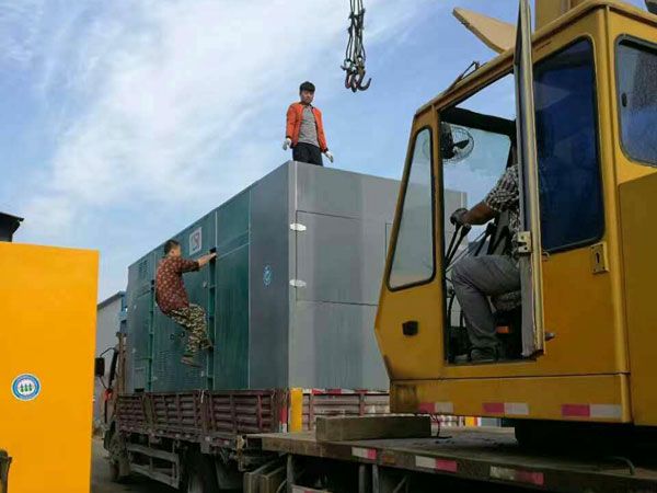 望江更换水冷式机油散热器密封件的操作流程是怎样的？